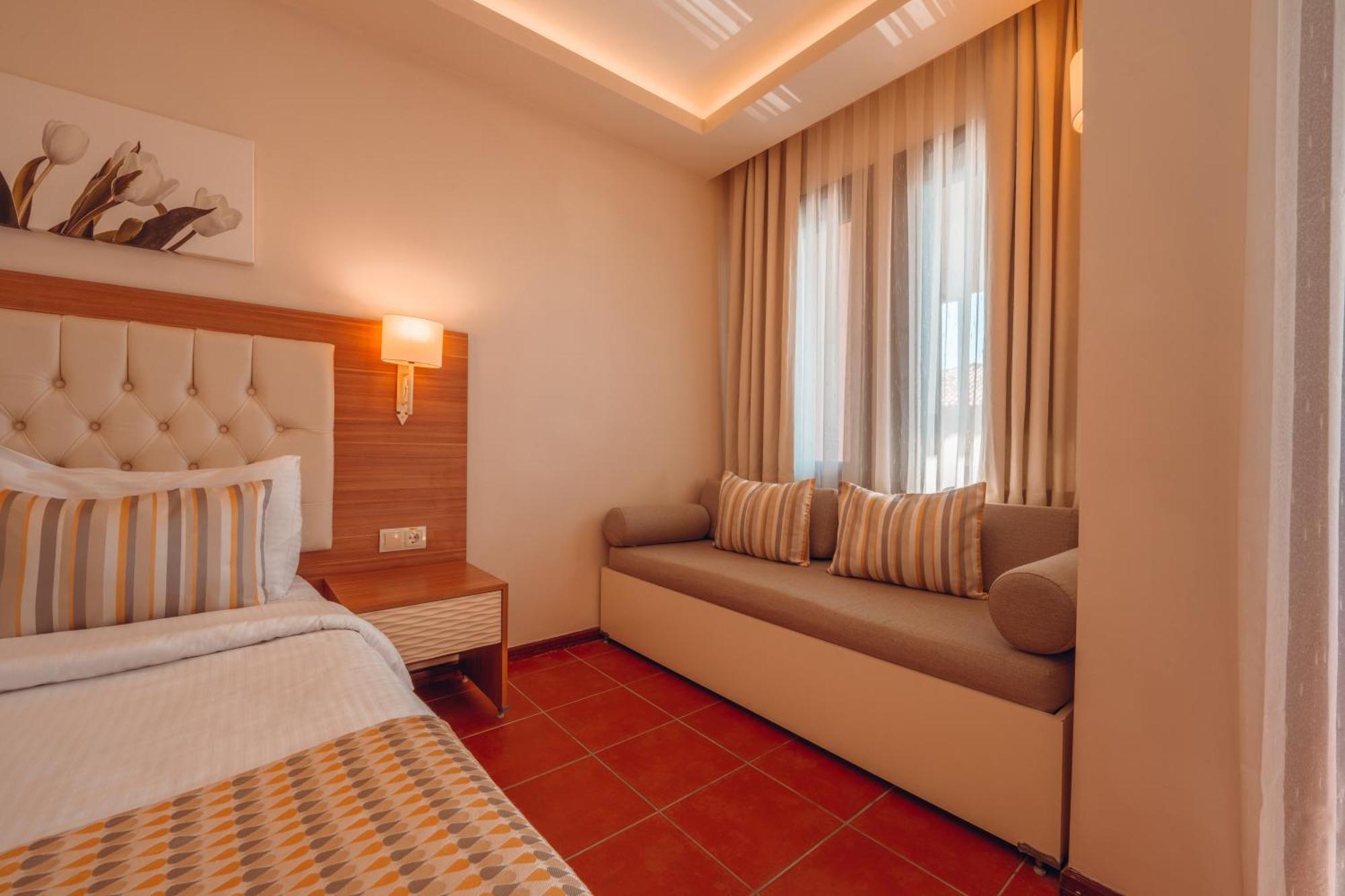Sundia By Liberty Suncity Oludeniz Exterior photo
