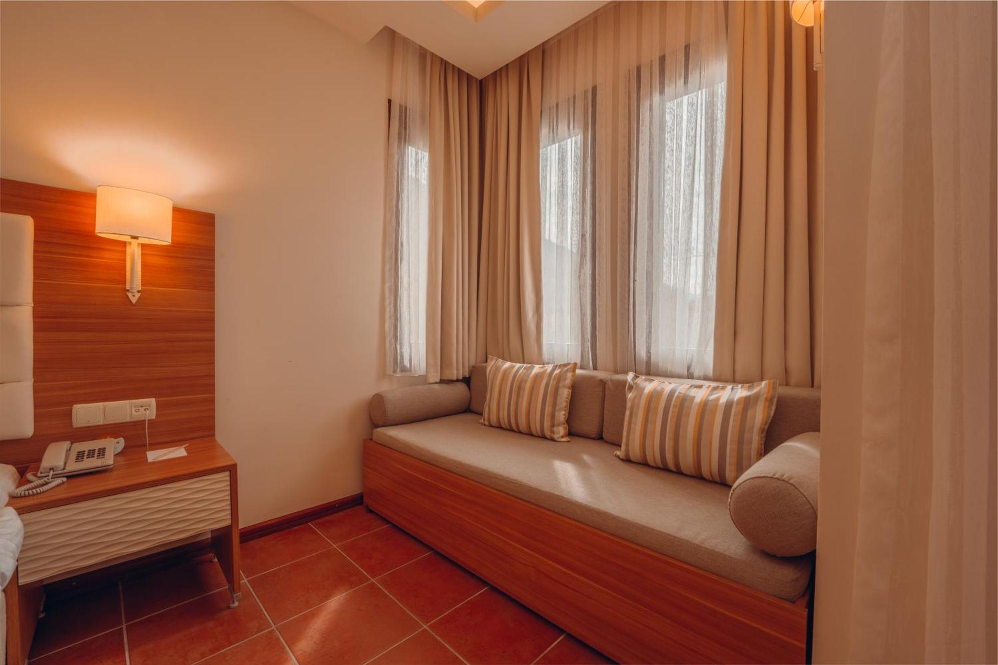 Sundia By Liberty Suncity Oludeniz Exterior photo